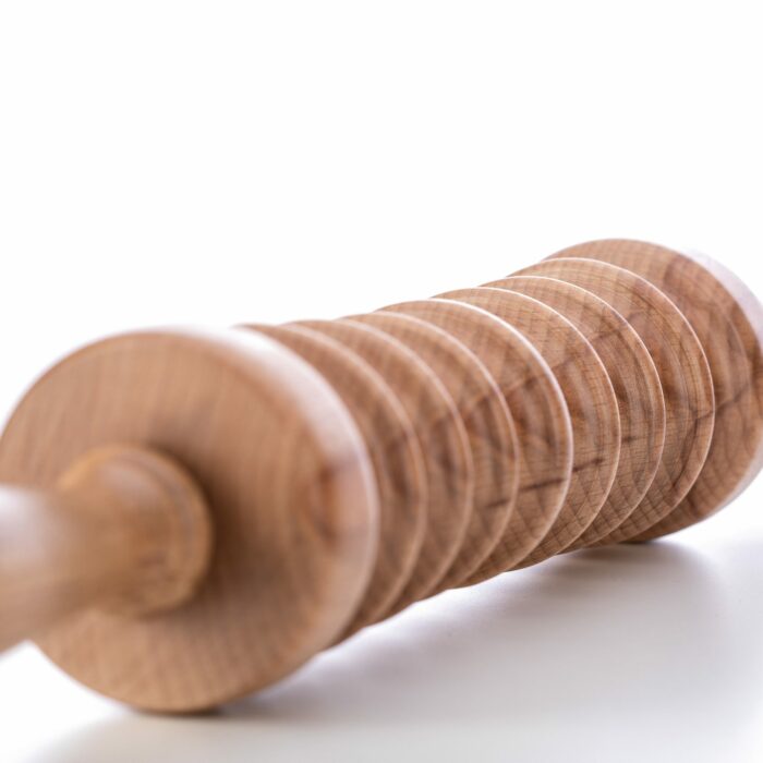 Concave massage roller for Maderotherapy